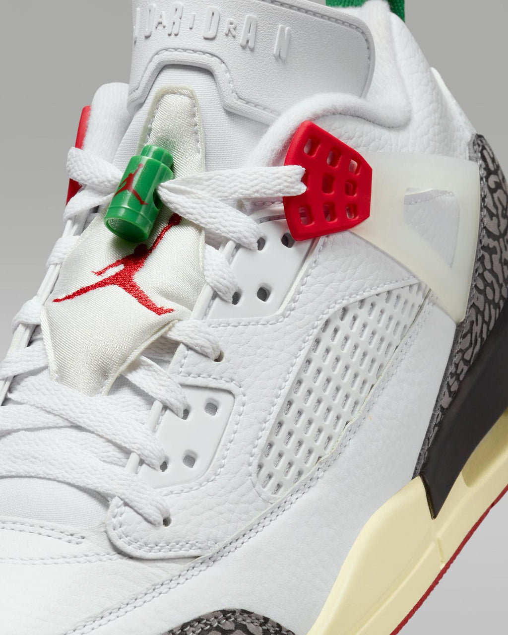 Jordan Spizike Low SE