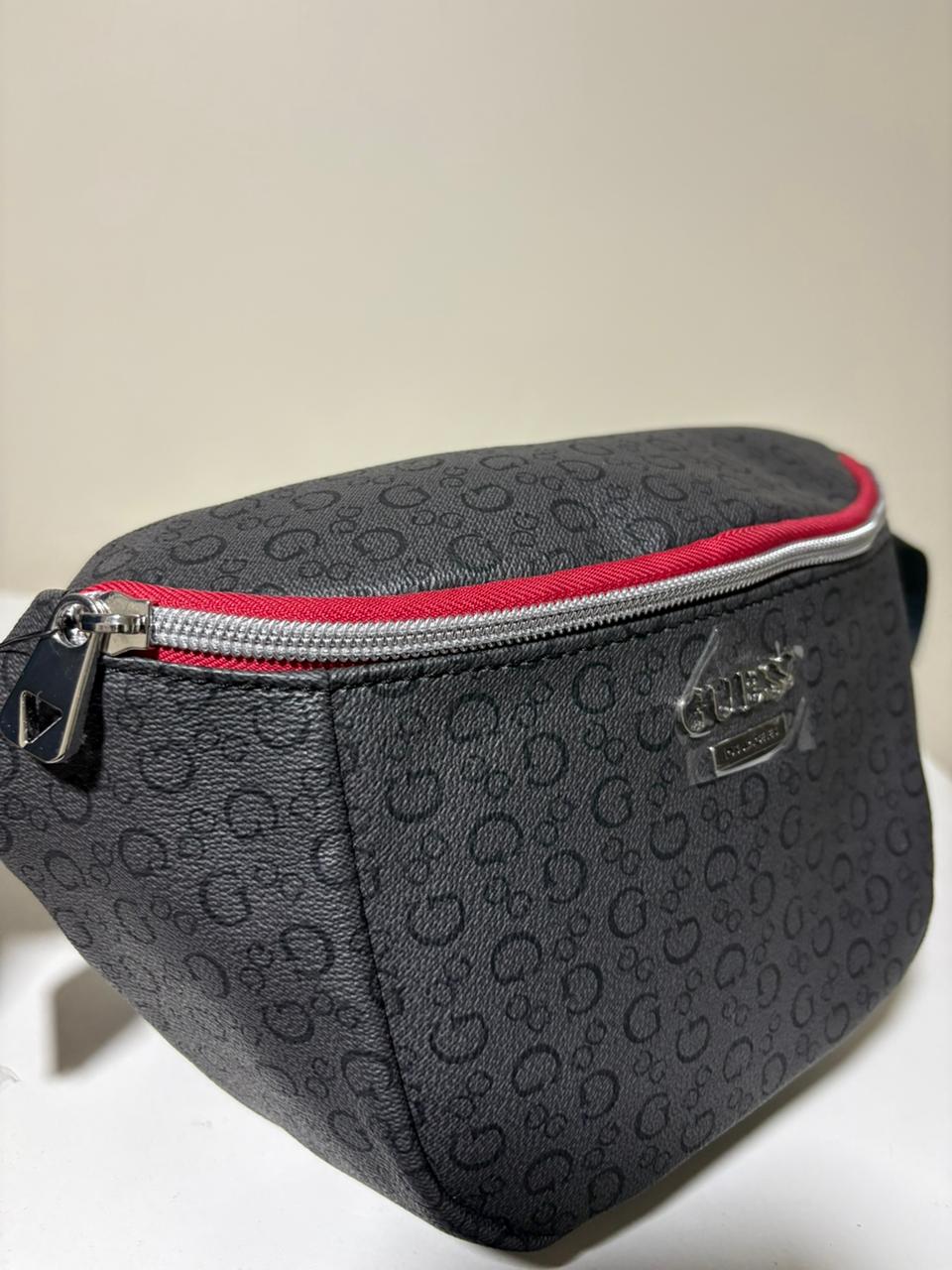 Riñonera Guess