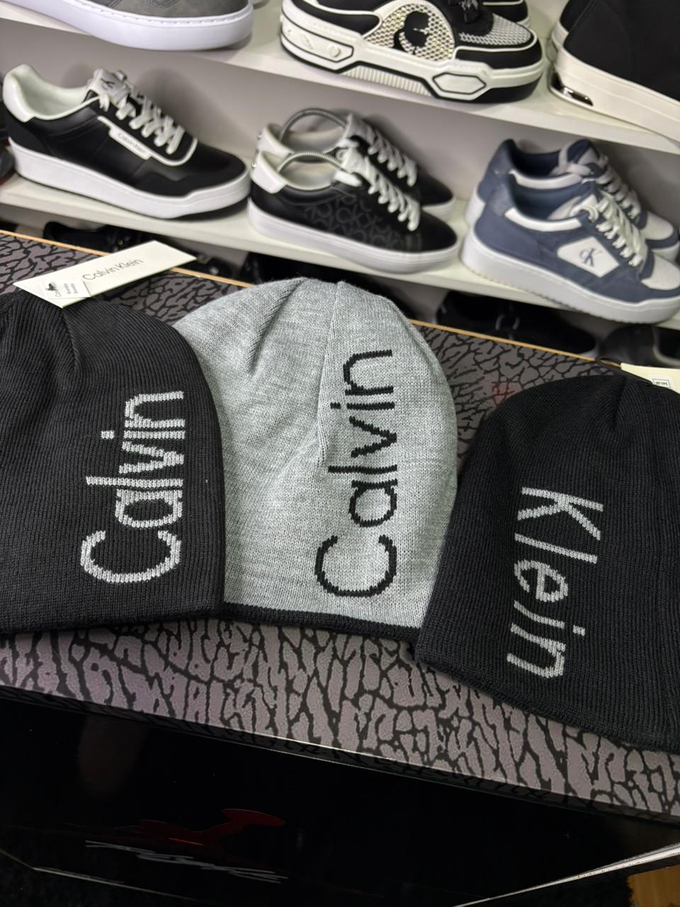 Gorra Calvin Klein Reversible